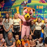 Uczestnicy inicjatywy z Karłowic w klubie zabawy Maxi Fun.